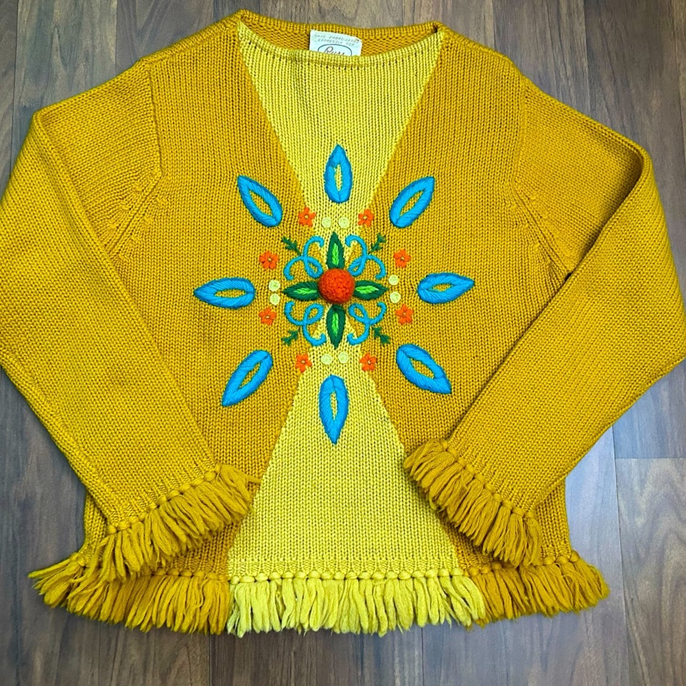 Vintage 1960's Russ Ladies Hong Kong Wool Mustard Sweater Size L